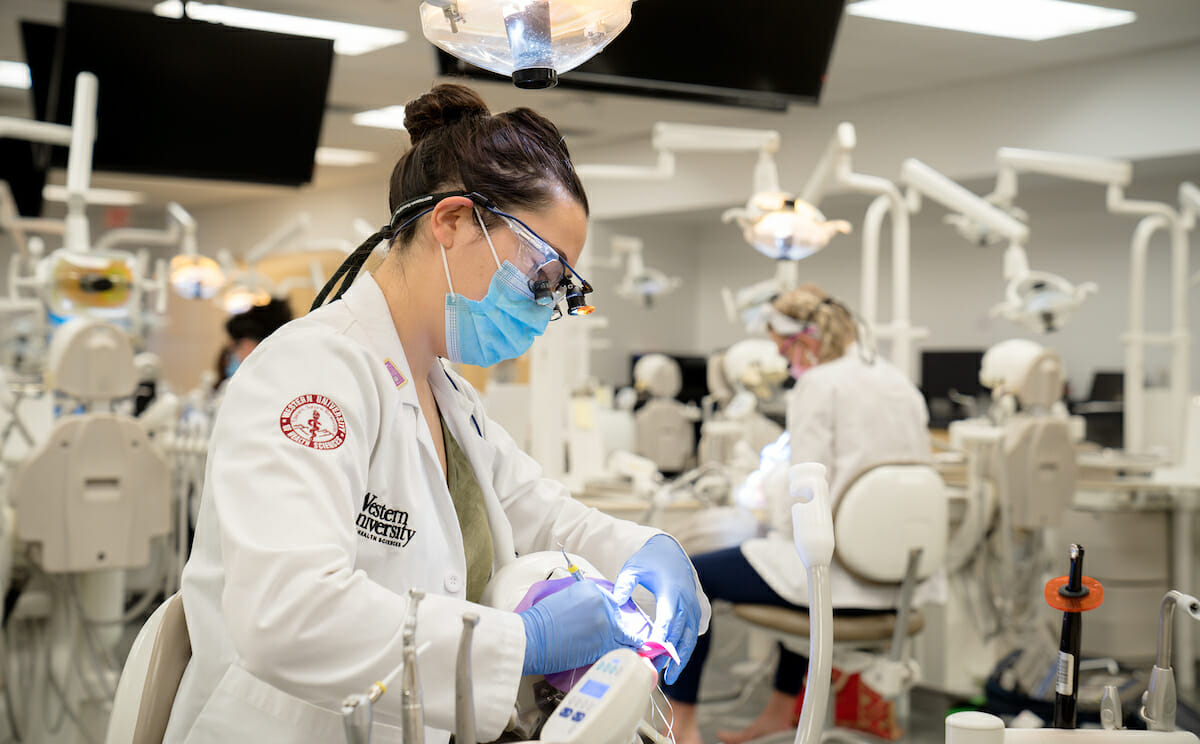 College of Dental Medicine second- and third-year students were allowed to use the Dental Sim Lab to get more practice using the manikin