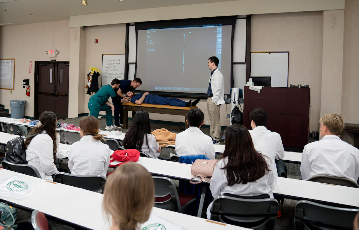 More than 130 high school students from the Inland Empire participated in the second annual Health Sciences Day on Wednesday, April 3, hosted by Western University of Health Sciences and Reach Out. High school students in health career pathway programs from Rancho Cucamonga High School; Upland High School; Ruben S. Ayala High School; Chino Hills High School and Yucaipa High School participated in Health Sciences Day. WesternU students and faculty from the colleges of optometry, osteopathic medicine, nursing, pharmacy, dental medicine and health sciences programs of physician assistant and physical therapy presented modules, providing an opportunity to encourage and inspire students to pursue a career in health sciences. Health Sciences Day was organized by WesternU College of Health Sciences students taking the Program Implementation course in the Master of Science in Health Sciences (MSHS) Community Health Education (CHE) Track in partnership with Reach Out. The goal was to provide a hands-on platform for high school students to explore what WesternU has to offer in various health care careers.