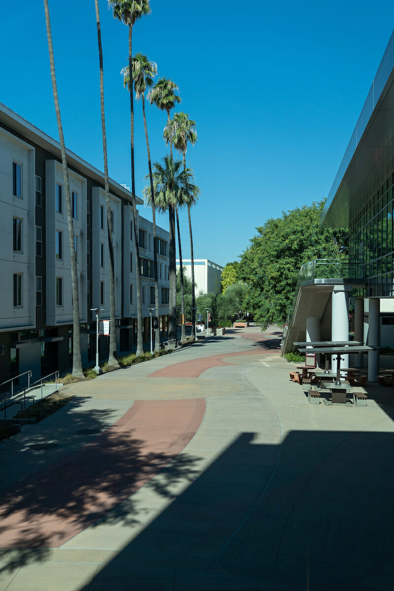 Photo of esplanade in WesternU Pomona Campus