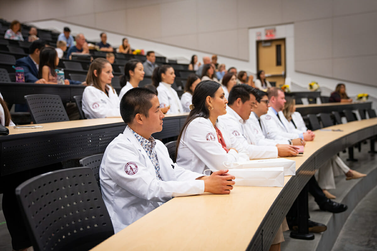 the College of Graduate Nursing held a White Coat Ceremony for FNP students.