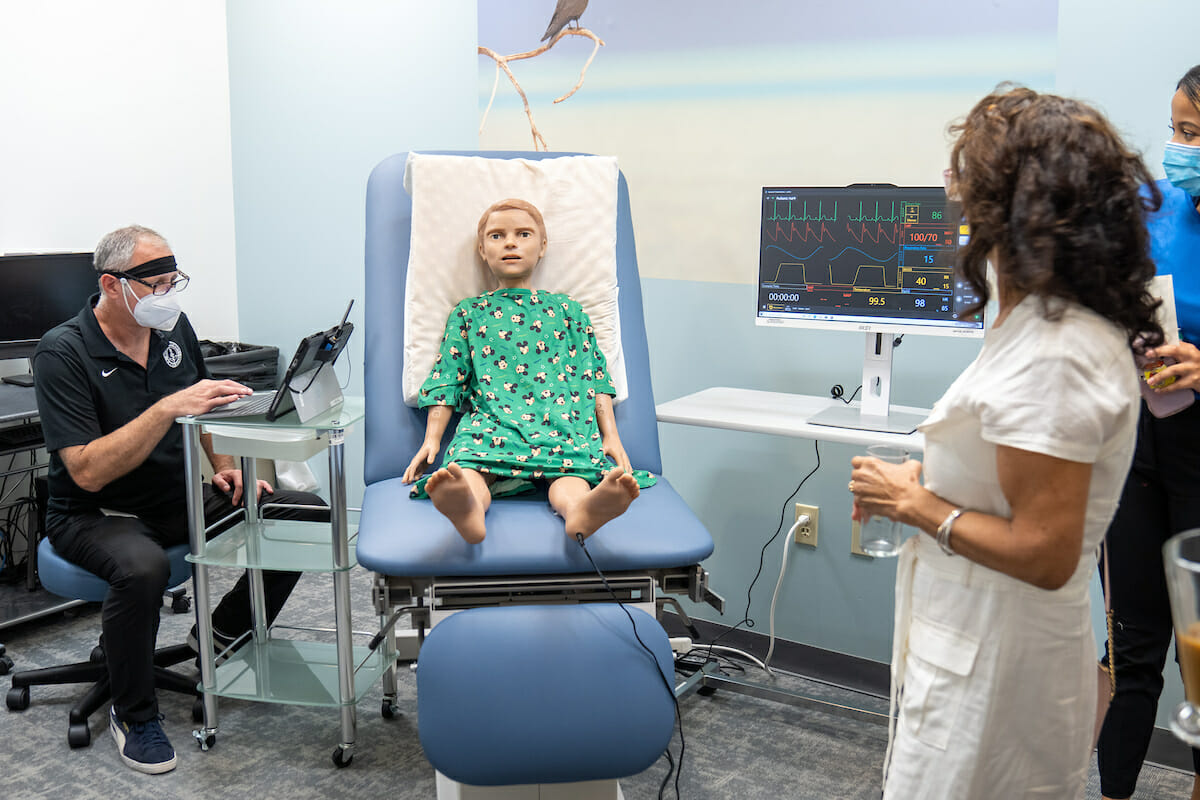 Following the Pumerantz Lecture and the tour of the Sarkaria Family Patient Simulation Suite, guests toured the new high-tech clinical experience lab/rooms where manikin medical simulators were on display.