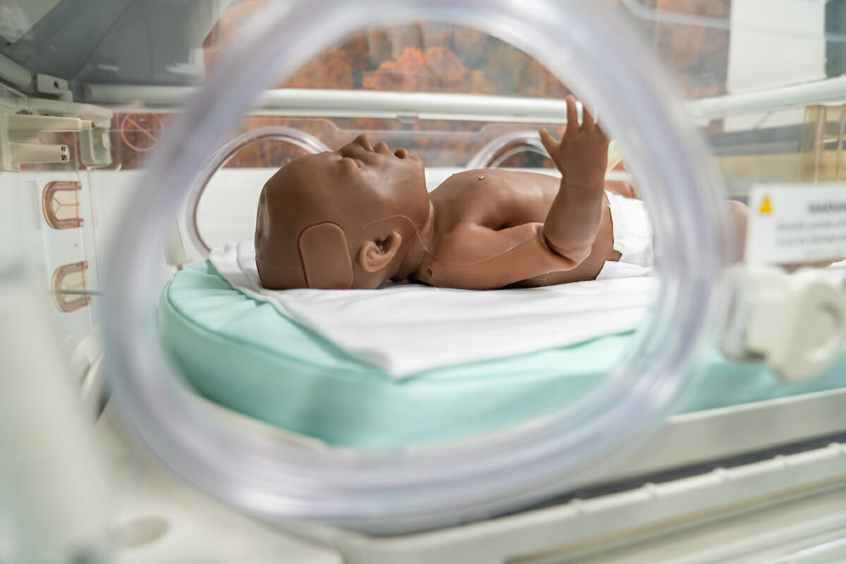 Following the Pumerantz Lecture and the tour of the Sarkaria Family Patient Simulation Suite, guests toured the new high-tech clinical experience lab/rooms where manikin medical simulators were on display.