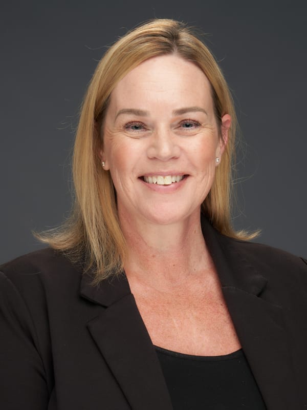 Portrait of Jennifer Baker 