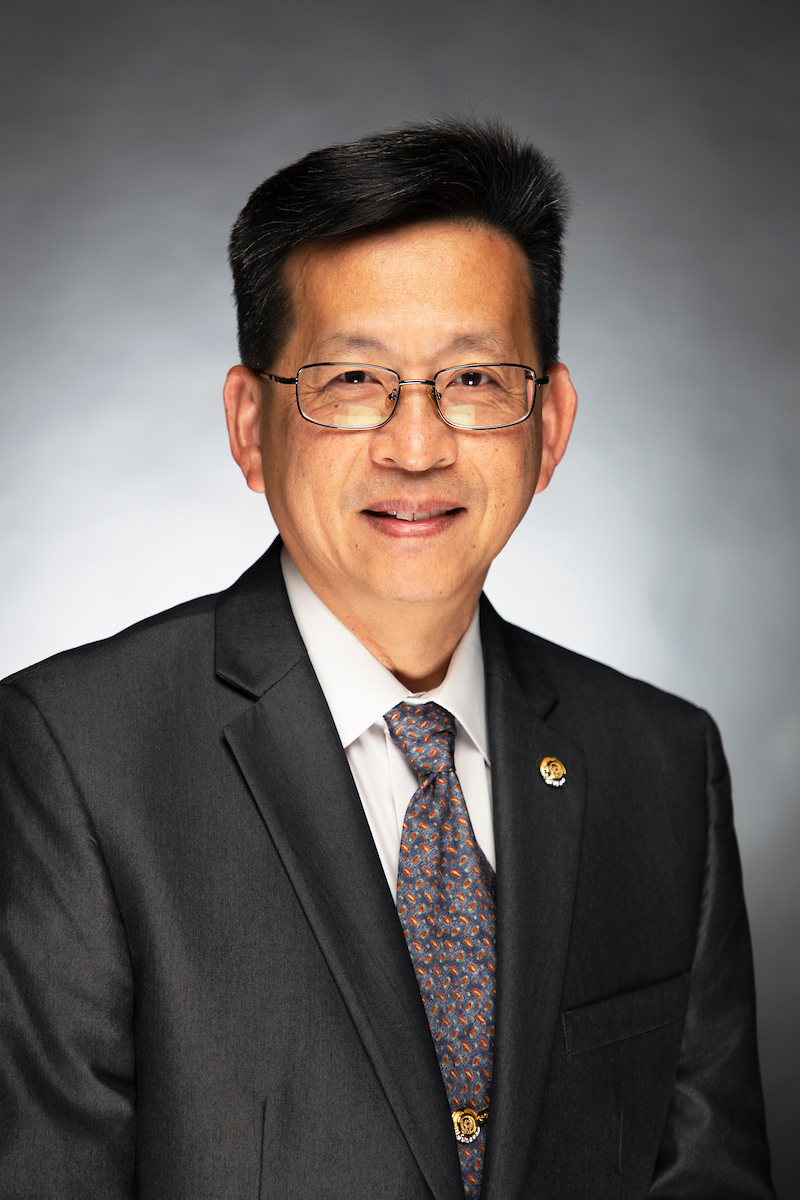 Johnny S. Han, DDS Portrait of Johnny S. Han, DDS