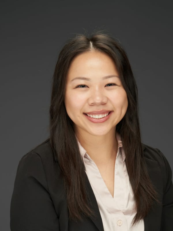 Portrait of Lillian Nguyen, PharmD 