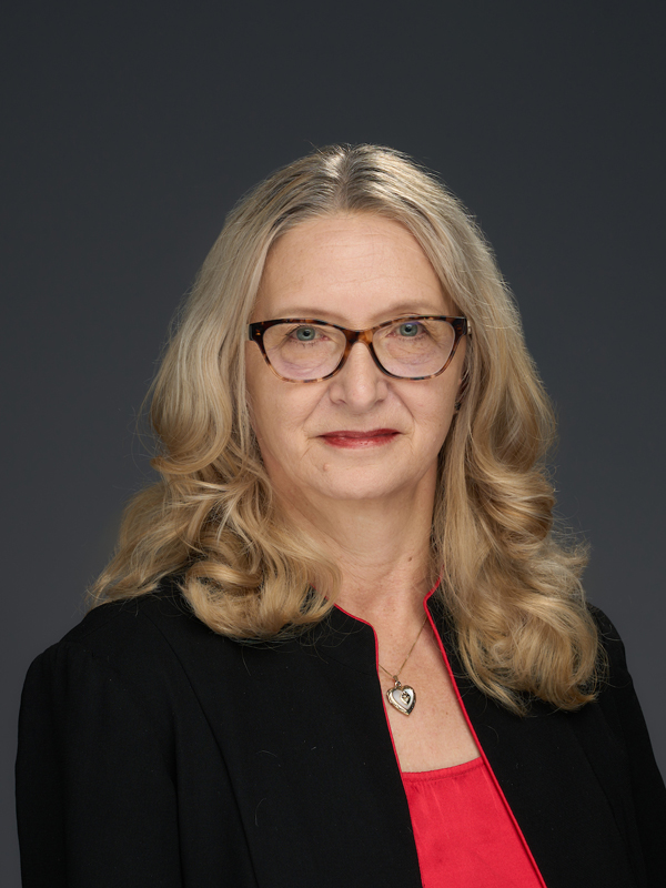 Portrait of Liza Mullins, University Controller
