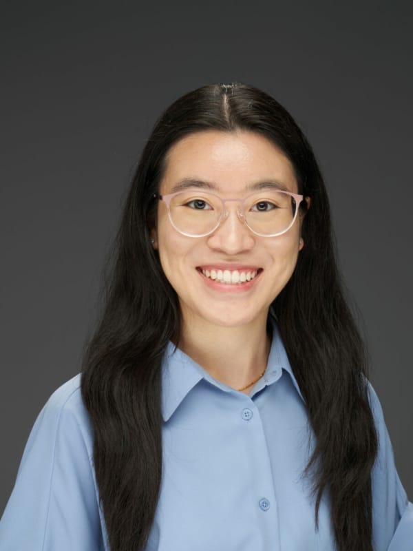 Portrait of Vivian Ly, PharmD 